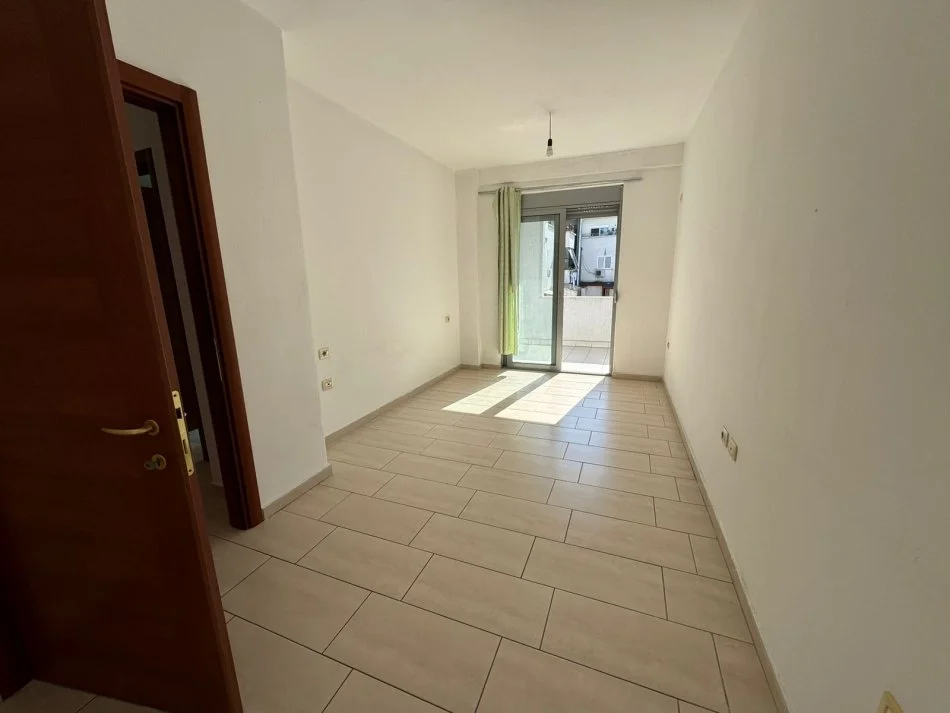 Tirane, shitet apartament 1+1 Kati 8, 64 m² 850.000 € (Besim Alla)