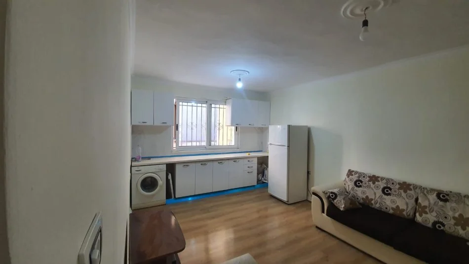Tirane, Jepet me Qira apartament 2+1 Kati 2, (Kongresi I Manastirit)
