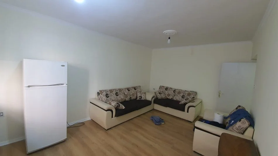 Tirane, Jepet me Qira apartament 2+1 Kati 2, (Kongresi I Manastirit)