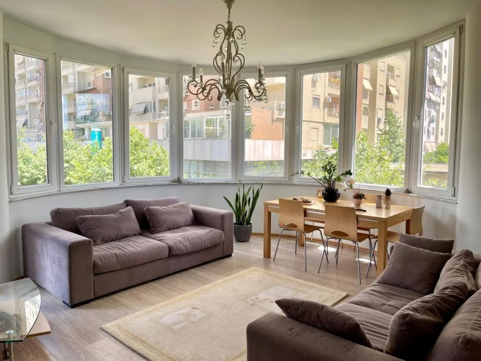 Tirane, shitet apartament 3+1+Aneks Kati 3, 135 m² 250.000 € (Rruga Panorama)