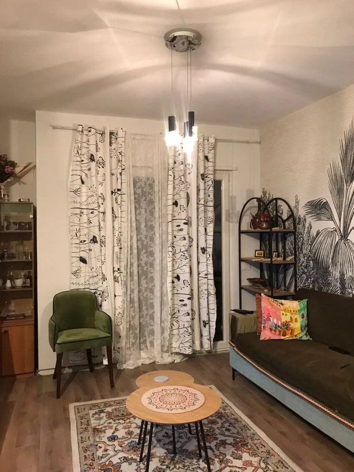 jepet me qera 2+1+Ballkon Kati 4, 87 m² 750 € (Rruga Kosovarve)