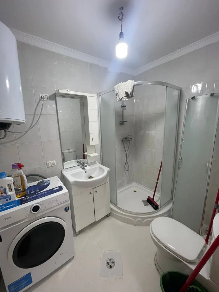 Tirane, jepet me qera apartament 2+1 Kati 1,110 m² 700 € (Don Bosko)