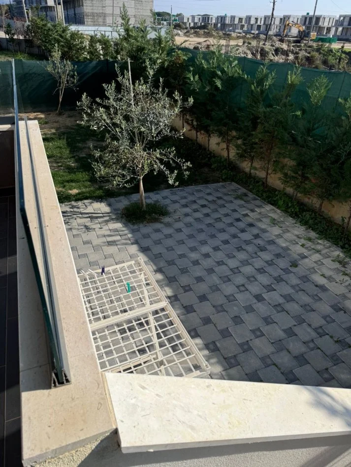 Durres, shes 1+1+Ballkon , 60 m² 155.000 € (Vala Mar)