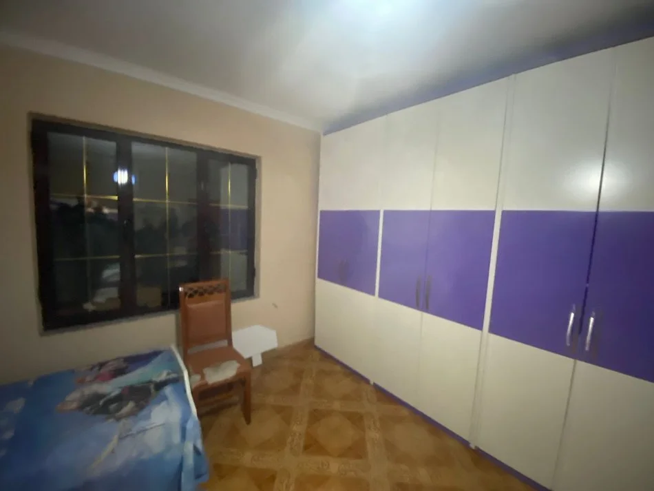 Tirane, jap me qera apartament+verande | Penthouse 2+1+Aneks+Ballkon Kati 2, 150 m² 450 € (Rruga Gergj Legisi)