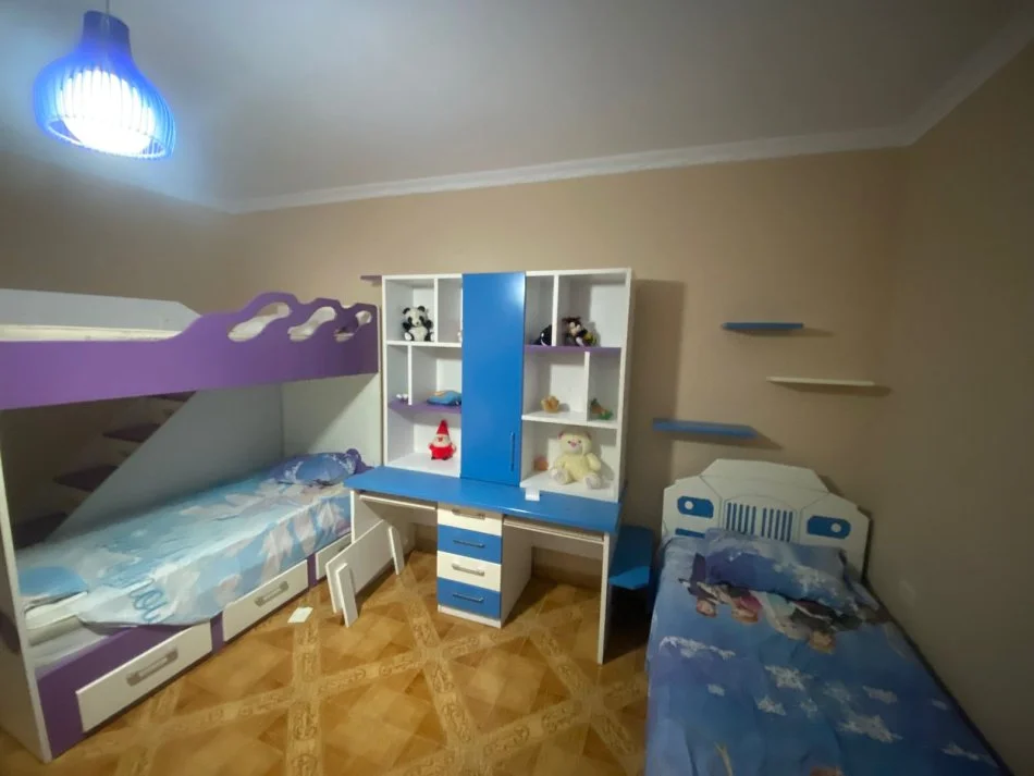 Tirane, jap me qera apartament+verande | Penthouse 2+1+Aneks+Ballkon Kati 2, 150 m² 450 € (Rruga Gergj Legisi)