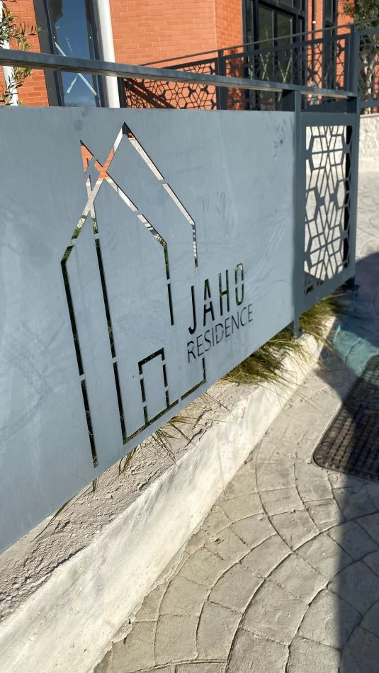 Tirane, jepet me qera apartament 1+1+Ballkon Kati 3, 69 m² 350 € (rruga e dajtit)