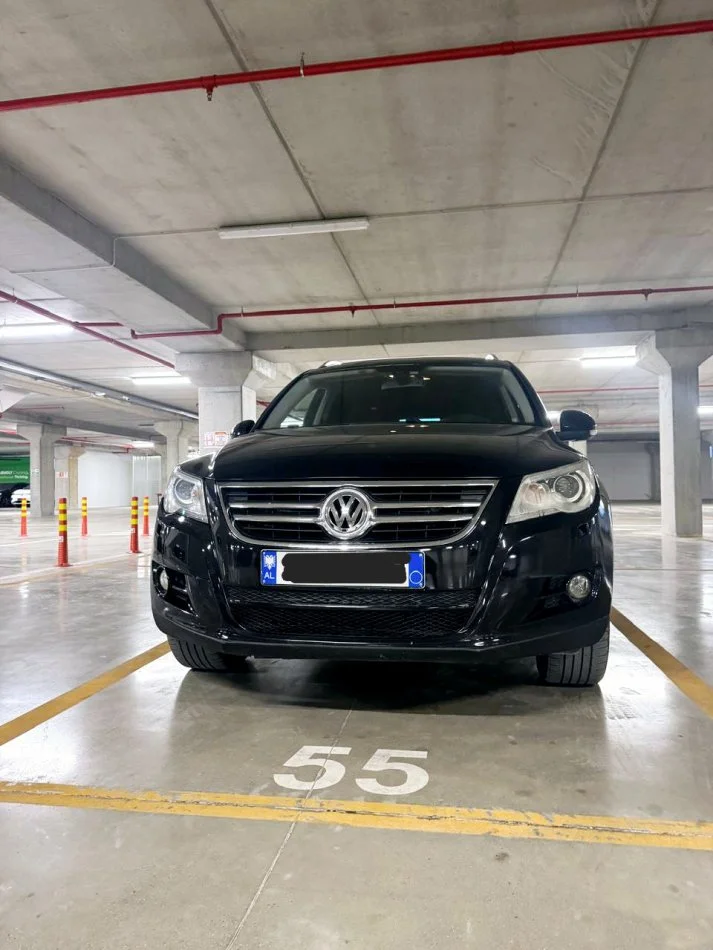 Tirane, shes makine VW TIGUAN 2.0 TDI 2009 Nafte, e zeze automatik Klima 246.000 km Çmimi 💶 6.500€ 💶.