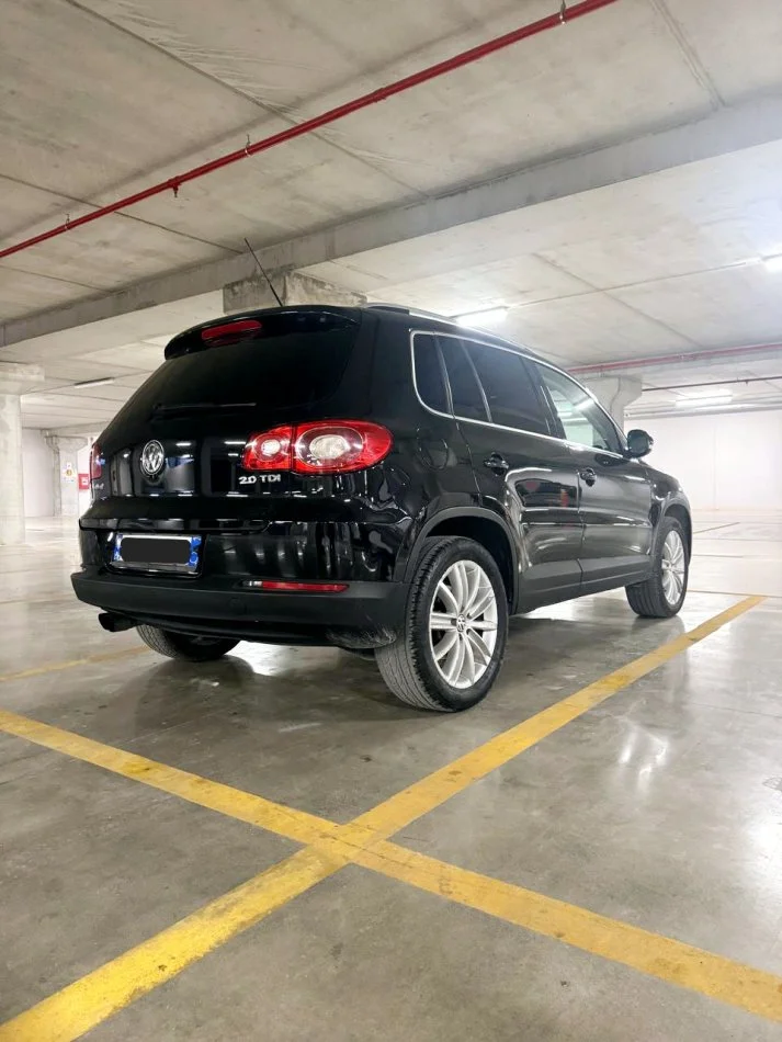 Tirane, shes makine VW TIGUAN 2.0 TDI 2009 Nafte, e zeze automatik Klima 246.000 km Çmimi 💶 6.500€ 💶.