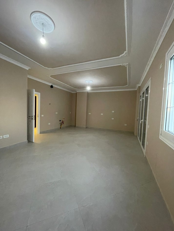 Tirane, shitet apartament 3+1 Kati 3, 162 m² (Kamez)