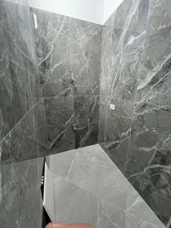 Tirane, shitet apartament 3+1 Kati 3, 162 m² (Kamez)