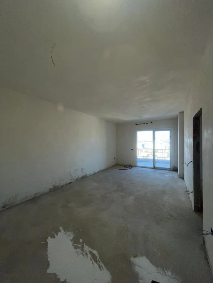 Tirane, shitet apartament 2+1+Ballkon Kati 7, 107 m² 145.000 € (5 Maj)