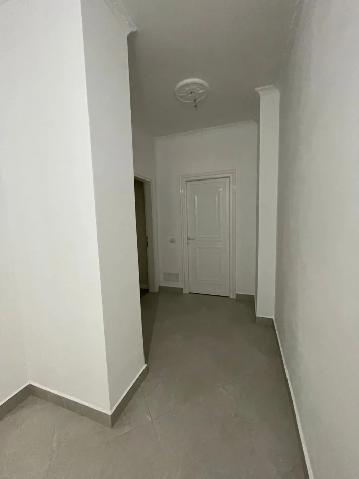 Tirane, shitet apartament 3+1 Kati 3, 162 m² (Kamez)