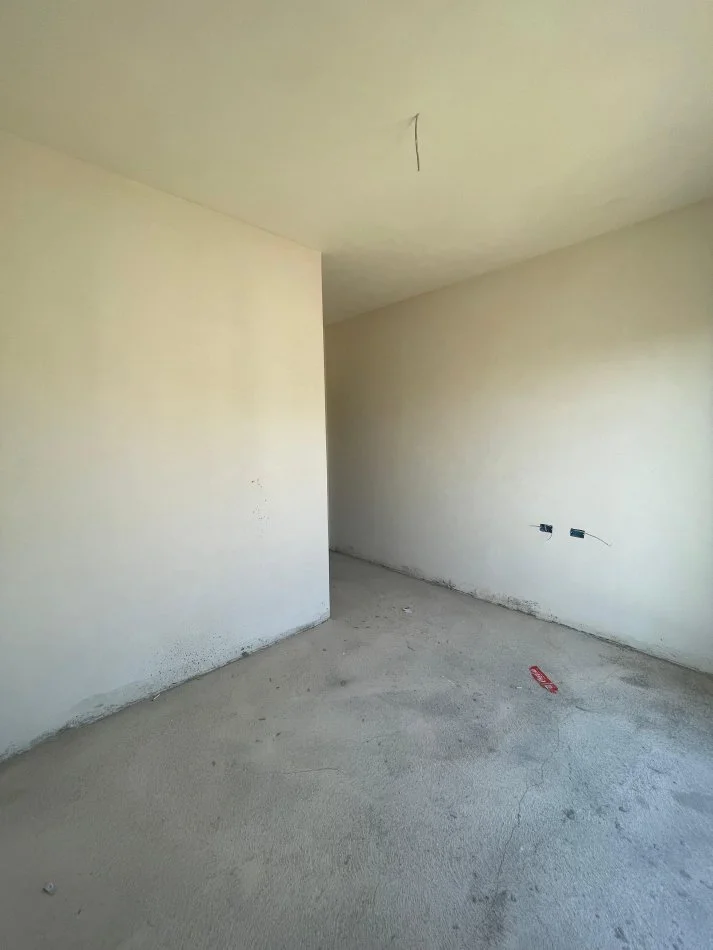 Tirane, shitet apartament 2+1+Ballkon Kati 7, 107 m² 145.000 € (5 Maj)