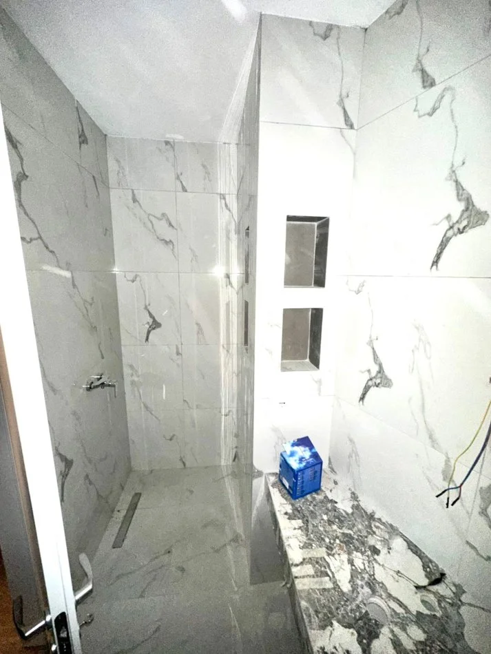 Tirane, shitet apartament 2+1+Ballkon Kati 3, 113 m² 247.500 € (Kopshti Zoologjik)