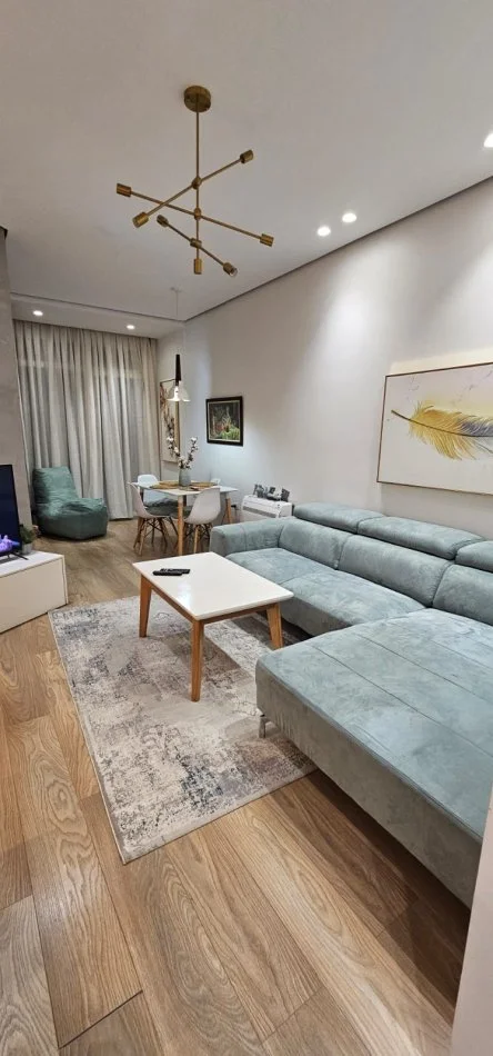 Tirane, shes apartament 1+1+Ballkon Kati 2, 65 m² 137.000 € (KOPSHTI BOTANIK)