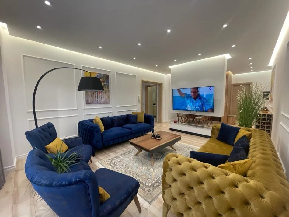 Tirane, jepet me qera apartament 3+1+Aneks+Ballkon Kati 6, 165 m² 2.500 € (Rruga e Dibres)