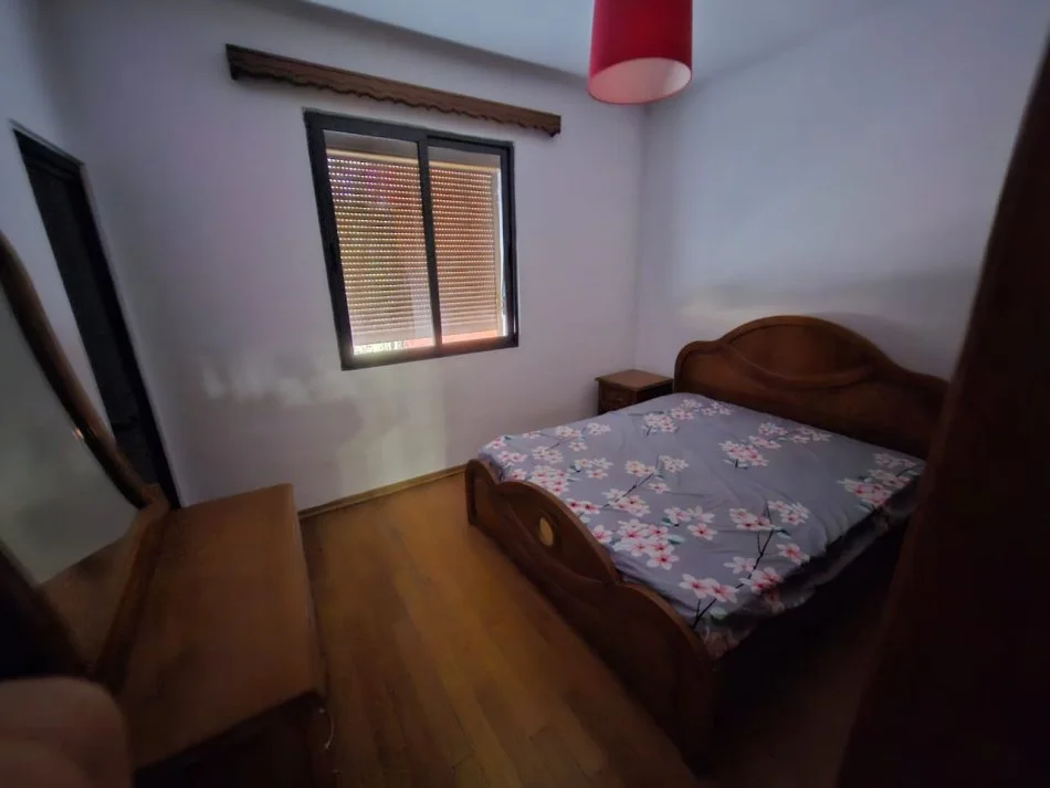 Tirane, jepet me qera apartament 2+1 Kati 1, 68 m² 400 € (Kodra Priftit)