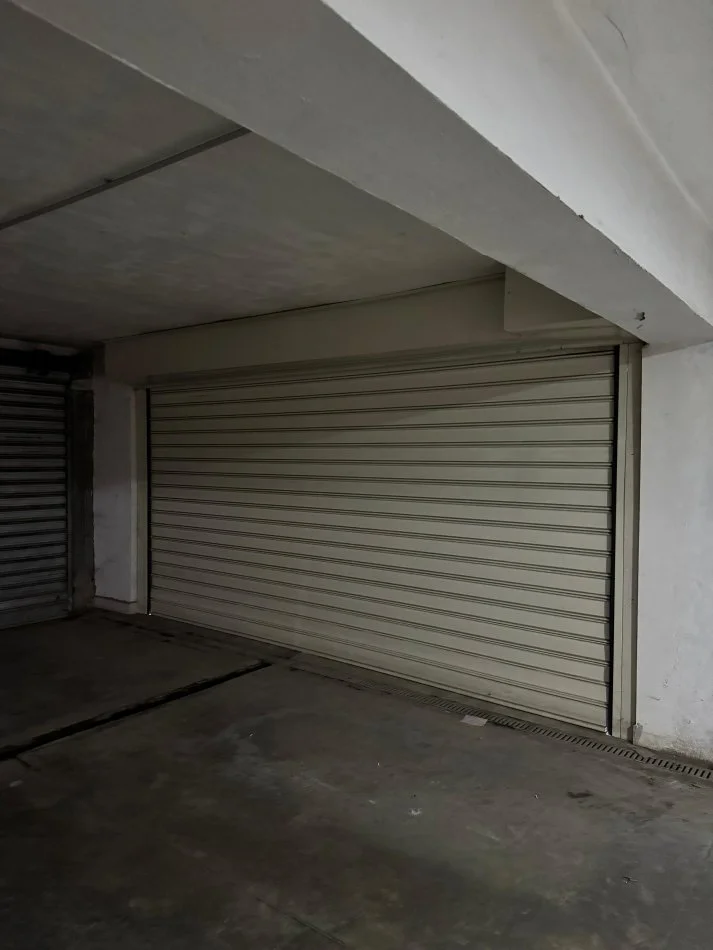 Tirane, Post parkimi per shitje, Kati -1, 25 m² 30.000 € (Parku olimpik, Komuna e Parisit)