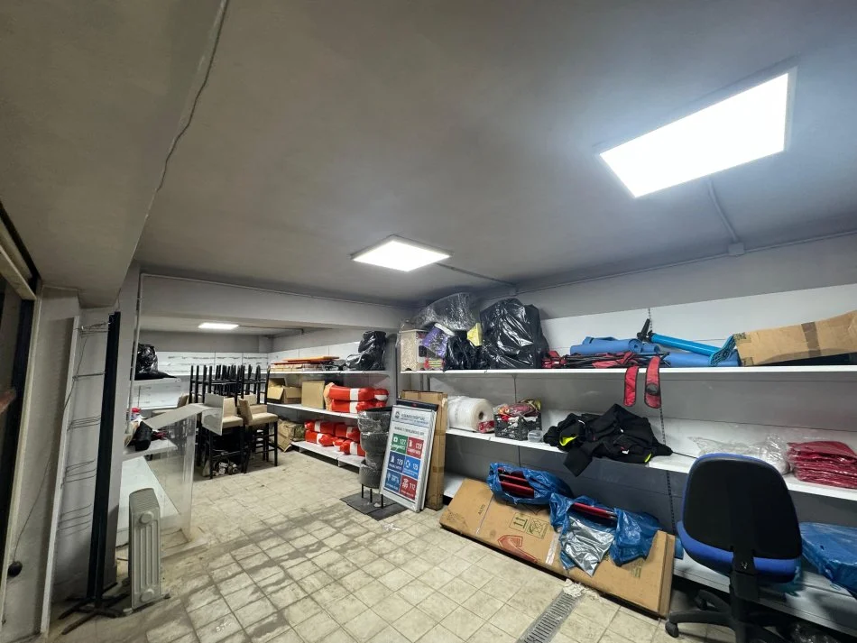 Tirane, Post parkimi per shitje, Kati -1, 25 m² 30.000 € (Parku olimpik, Komuna e Parisit)