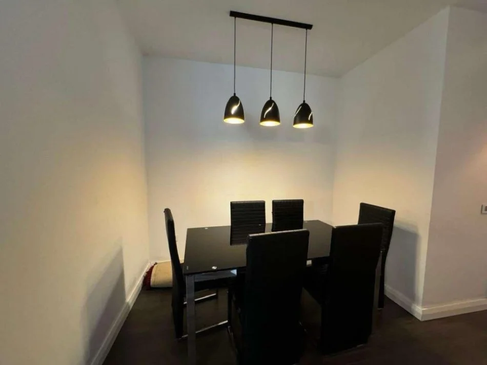 Tirane, shitet apartament 2+1+Aneks+Ballkon Kati 4, 129 m² 450.000 € (Rruga e Kavajes)