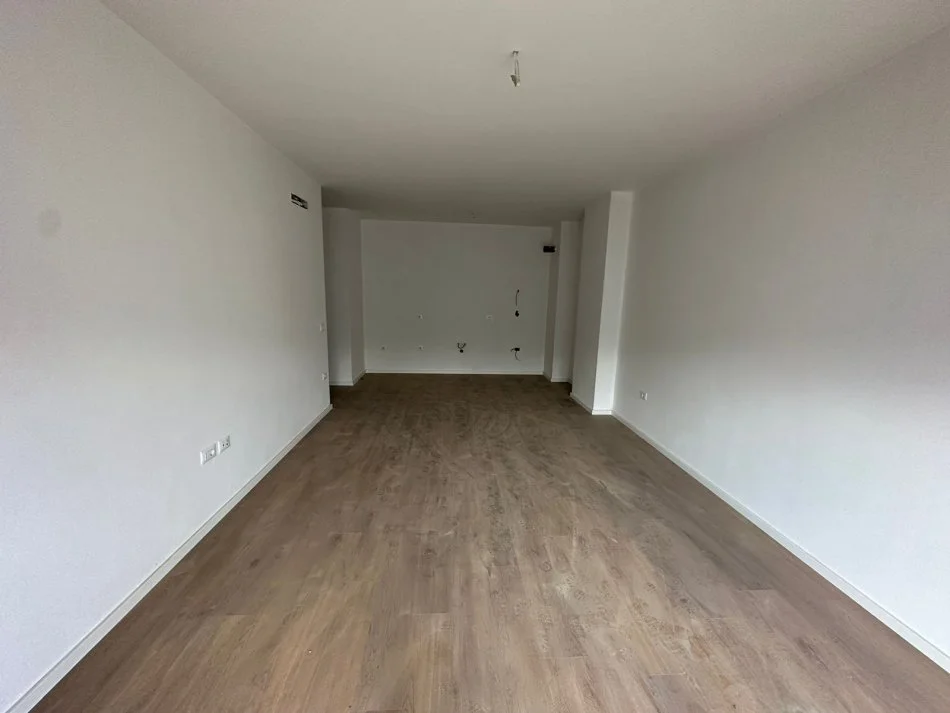 Tirane, shitet apartament 2+1+Ballkon Kati 3, 110 m² (Don Bosko)