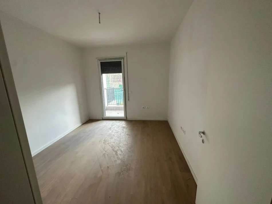 Tirane, shitet apartament 2+1+Ballkon Kati 3, 110 m² 176.000 € (Rruga Don Bosko)