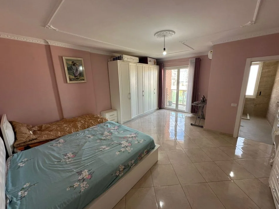 Tirane, jepet me qera apartament 2+1+Ballkon Kati 4, 125 m² 600 € (GREEN CITY)