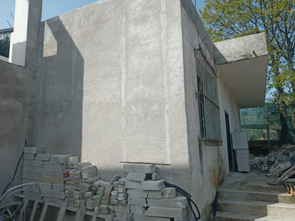 Tirane, shitet shtepi 1 Katshe Kati 1, 180 m² 250.000 € (Seit Gega)