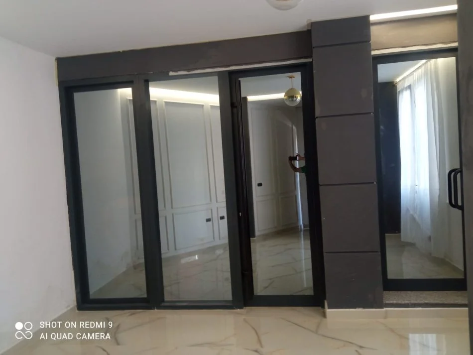 Tirane, shitet apartament duplex Dublex , 110 m² 275.000 €