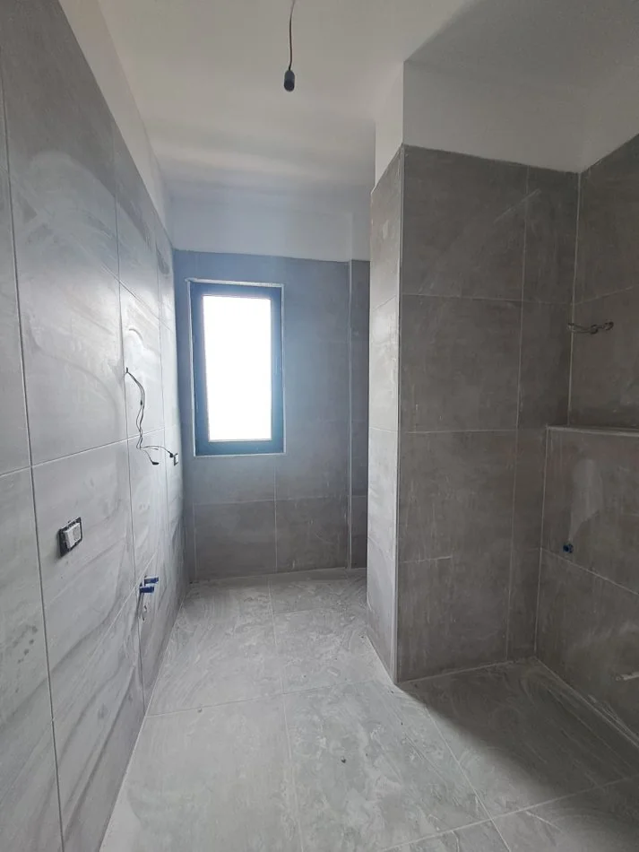 Tirane, shitet apartament 2+1 Kati 3, 112 m² 170.000 € (ASTIR)