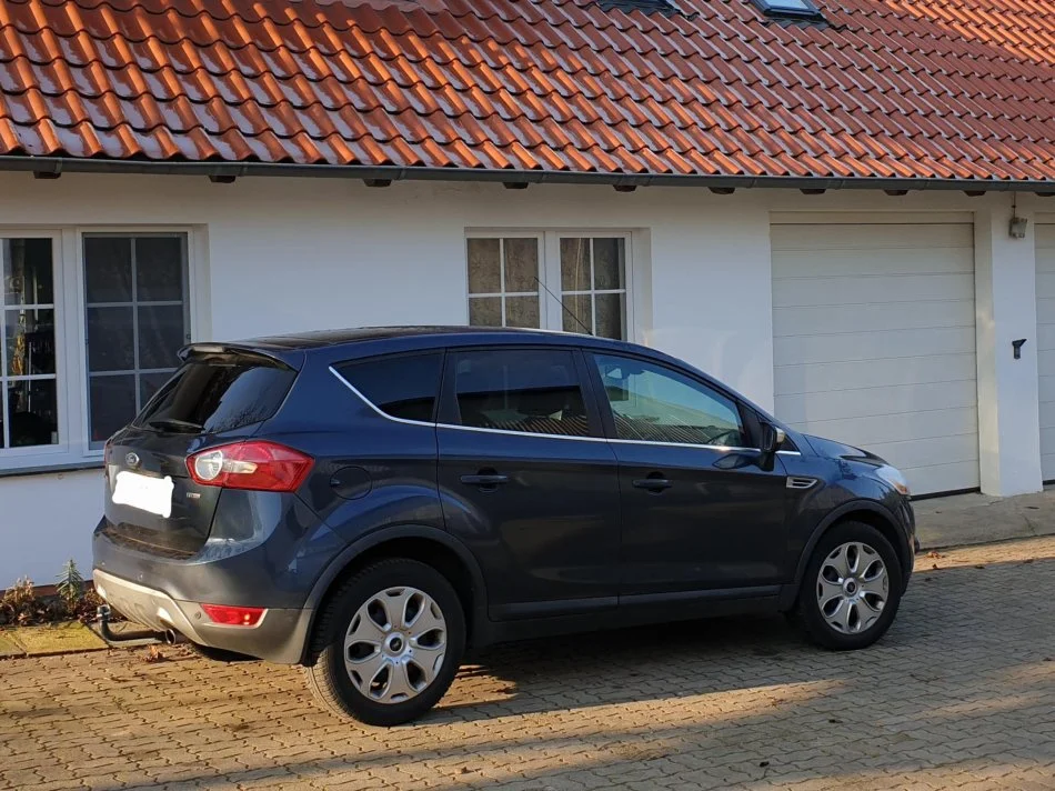Tirane, shitet makine Ford Kuga Nafte, gri e erret manuale Kondicioner 209.000 km 6.890 €