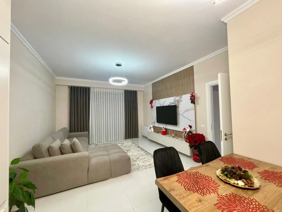 Tirane, jepet me qera apartament 2+1+Ballkon Kati 7, 107 m² 600 € (Astir, Kompleksi Urban Gate)