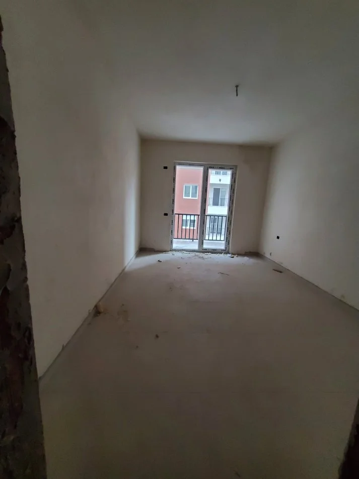 Tirane, shitet apartament 2+1+Ballkon Kati 5, 108 m² 97.200 € (Rruga Aleksandria)