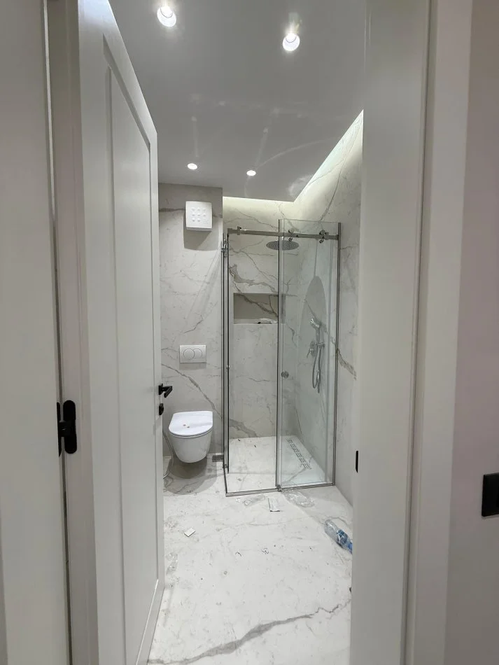 Tirane, shitet apartament 3+1+Ballkon Kati 4, 137 m² 249.340 € (Liqeni i Thate)