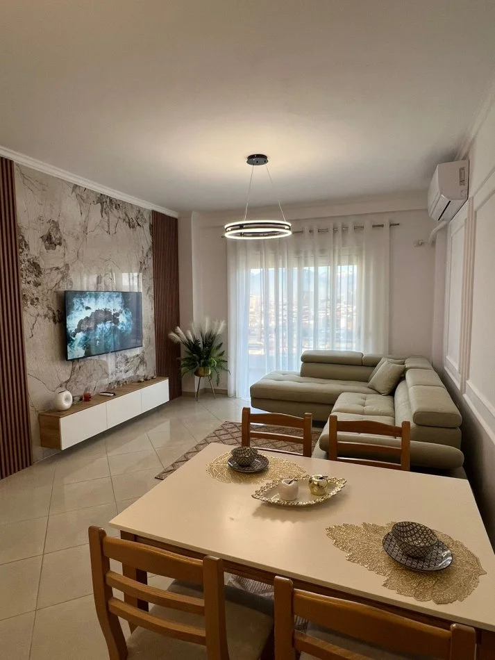 Tirane, shitet apartament 2+1+Ballkon Kati 8, 98 m² 143.000 € (Astir)