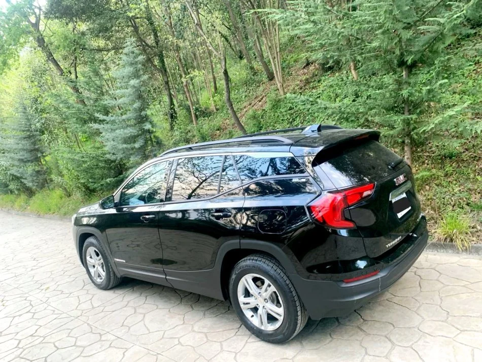 Tirane, shes makine GMC TERRAIN Nafte, e zeze automatik Klima 169.000 km 20.000 €