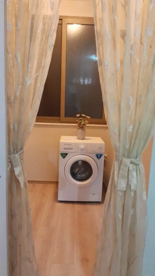 Tirane, jepet me qera apartament 1+1 Kati 2, 47 m² 450 € (Komuna parisit)