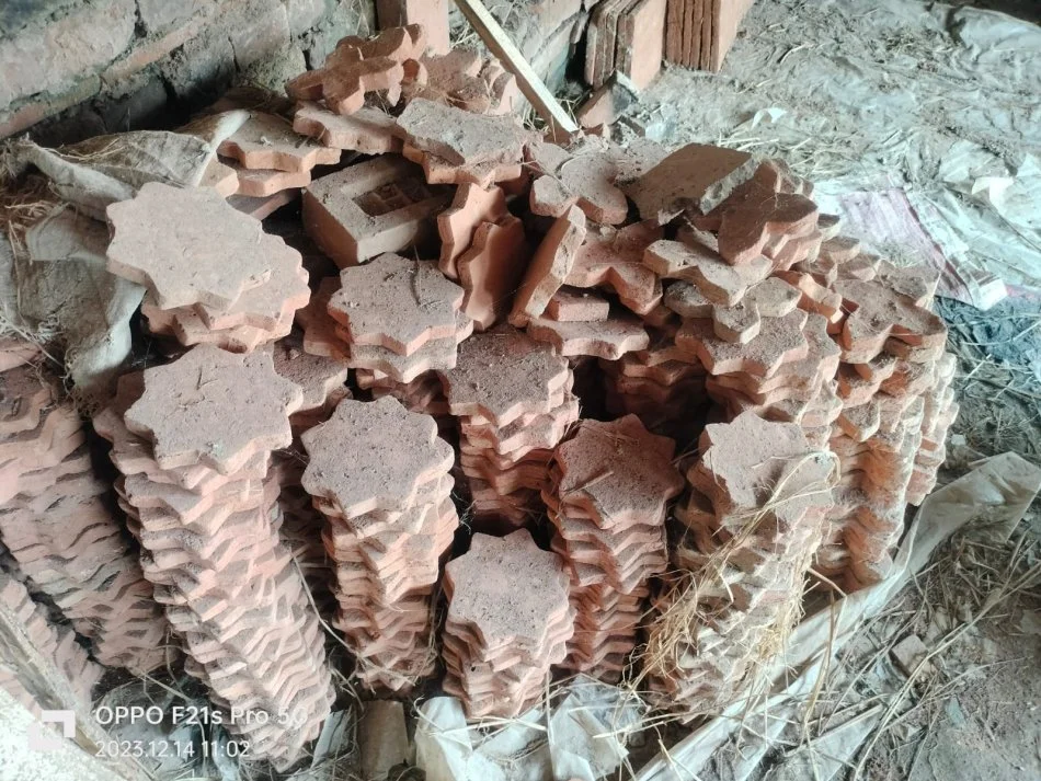 Tirane, shes Tulla xhami, tulla balte antike, tulla shamat të reja dhe të përdorura, etj,,, 10 €