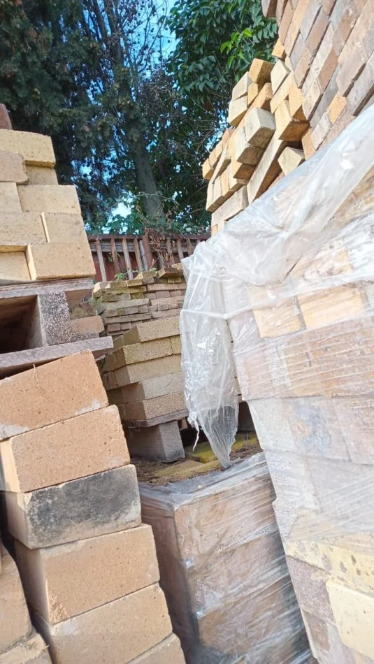 Tirane, shes Tulla shamat zjarrduruese të reja dhe të përdorura, Tulla balte antike, tulla xhami, etj,,, 10 €