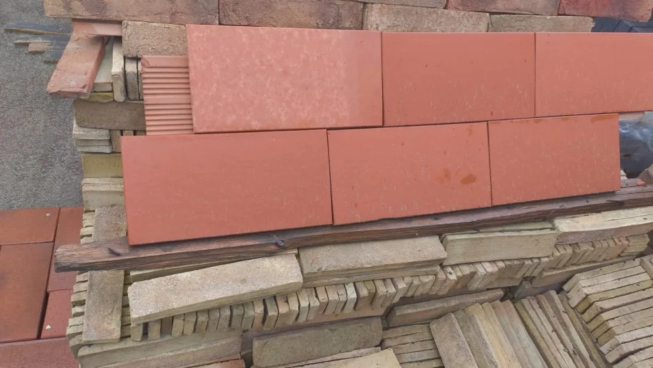 Tirane, shes Tulla xhami, tulla balte antike, tulla shamat të reja dhe të përdorura, etj,,, 10 €