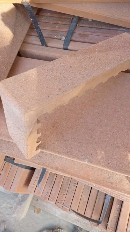 Tirane, shes Tulla balte antike, tulla xhami, tulla shamat zjarrduruese të reja dhe të përdorura, oxhaqe, furra etj... 10 €