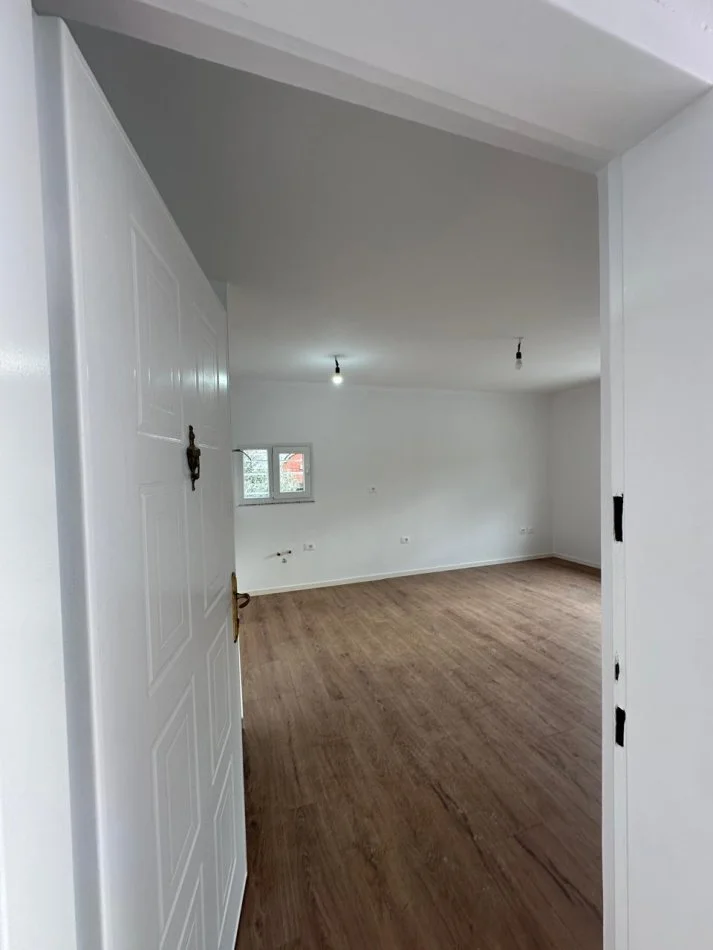 Tirane, shitet apartament 1+1 Kati 2, 57 m² 75.000 € (Halit Bega,ALLIAS)