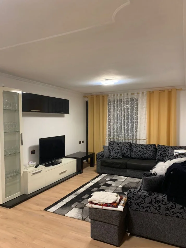 Tirane, shitet apartament 2+1+Ballkon Kati 5, 101 m² 
