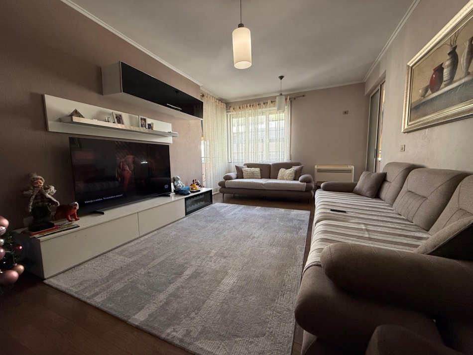 Tirane, shitet apartament 3+1+Aneks+Ballkon Kati 7, 150 m² 310.000 € (Komuna e Parisit)