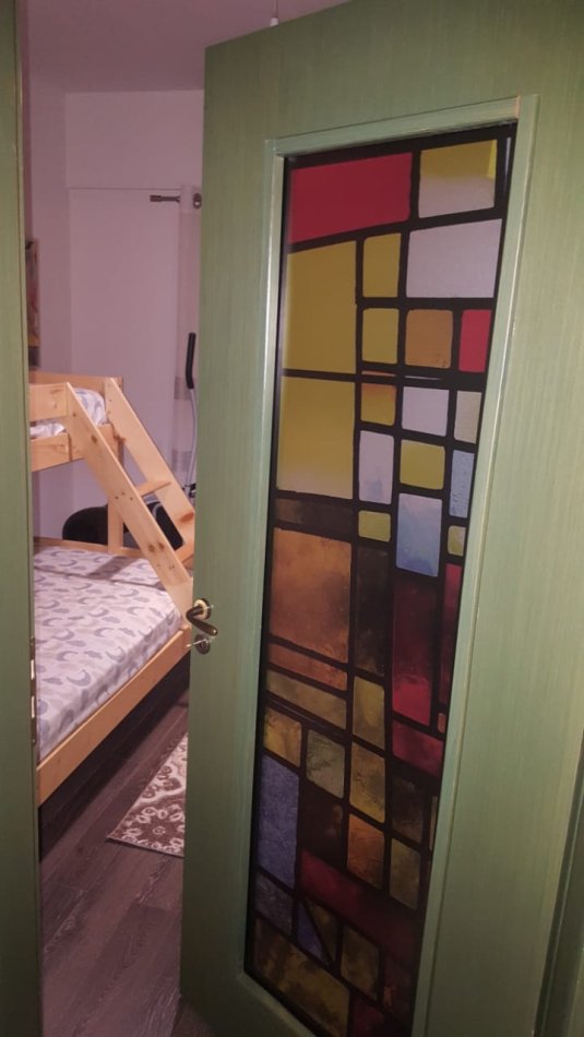 Tirane, jepet me qera apartament 2+1+Ballkon Kati 3, 90 m² 680 € (Rruga Peti)