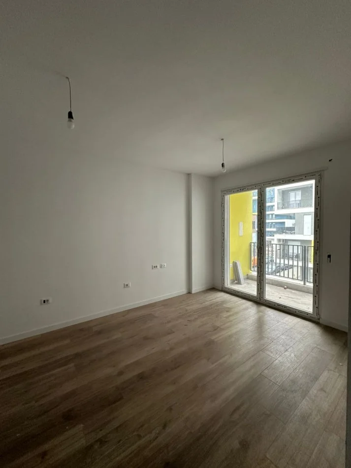 Tirane, shitet 1+1+Ballkon Kati 2, 52 m² 62.000 € (Univers City)