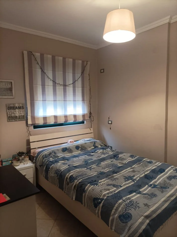 Tirane, jap me qera apartament 3+1+Ballkon Kati 6, 125 m² 500 € (Kodra e Priftit)