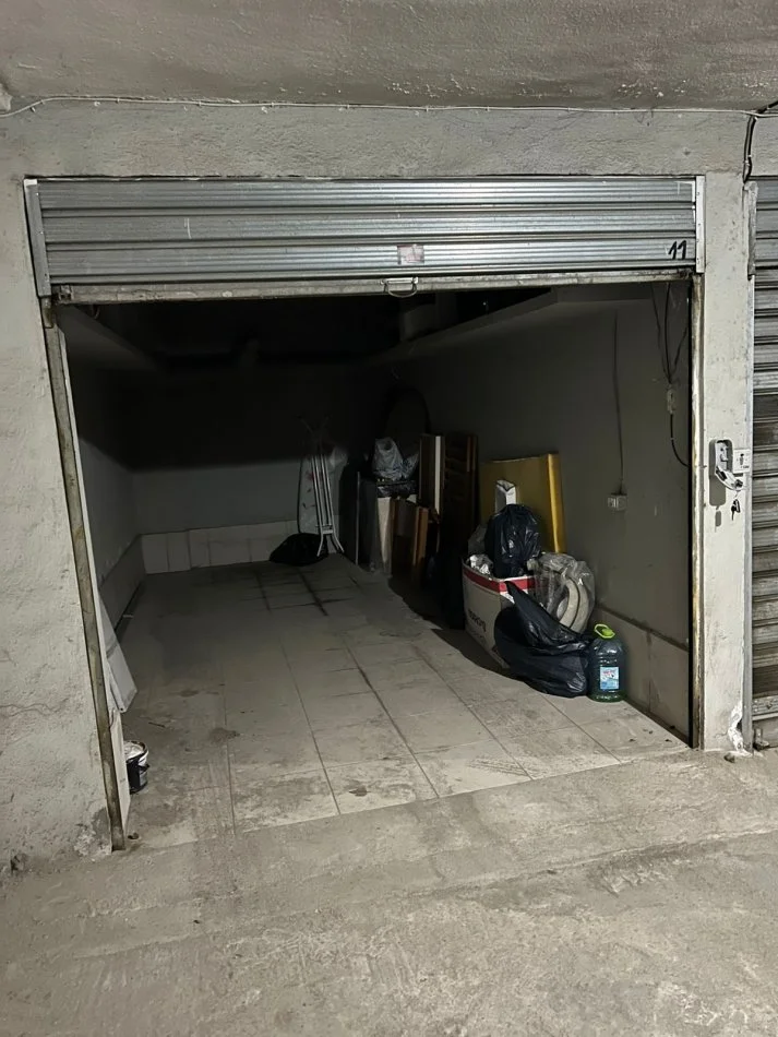 Tirane, shitet apartament 1+1 Kati 2, 47 m² 97.000 € (Xhamllik)