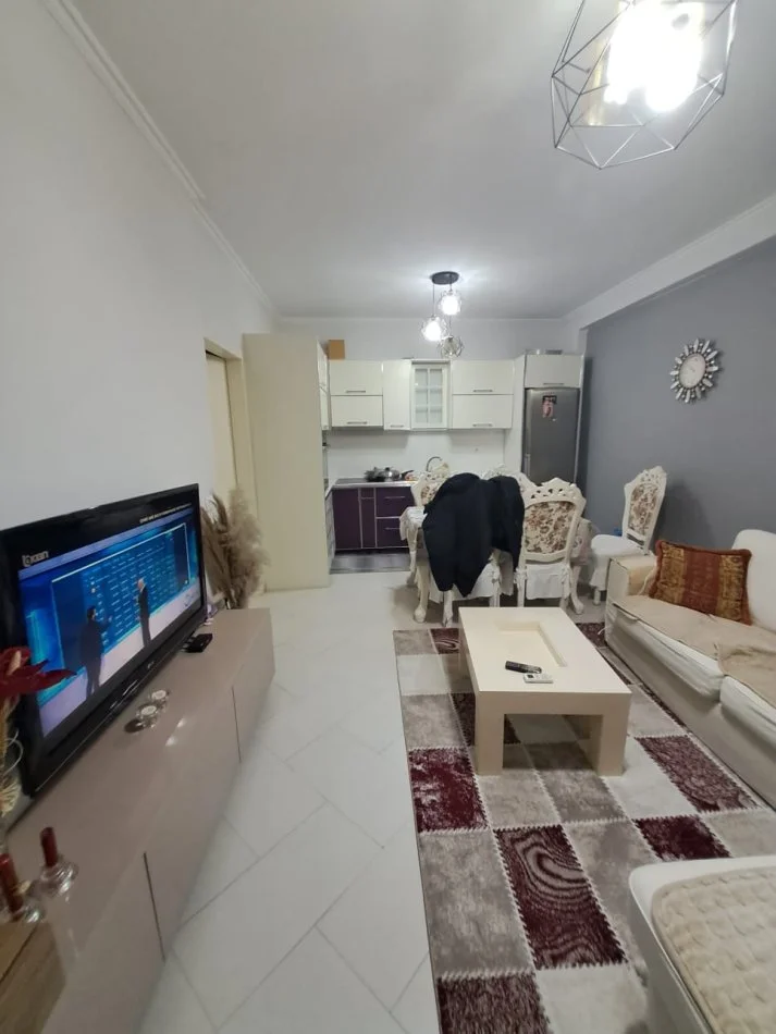 Tirane, shitet apartament 2+1+Ballkon Kati 3, 86 m² 160.000 € (Rruga Zallit Kodra Diellit)