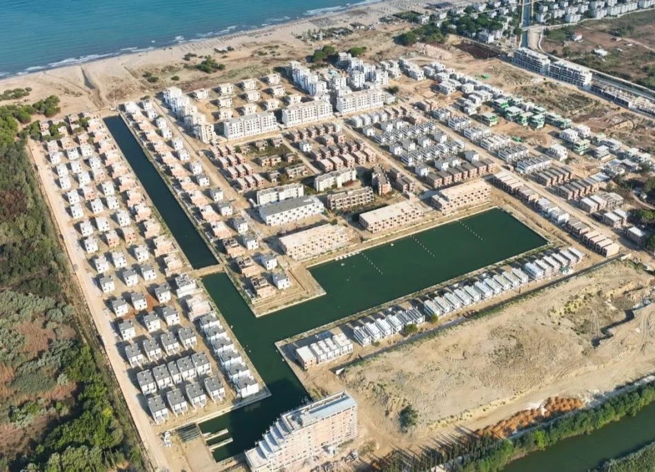 Durres, shitet apartament 1+1+Ballkon Kati 3, 165.000 € (Torquoize marine)